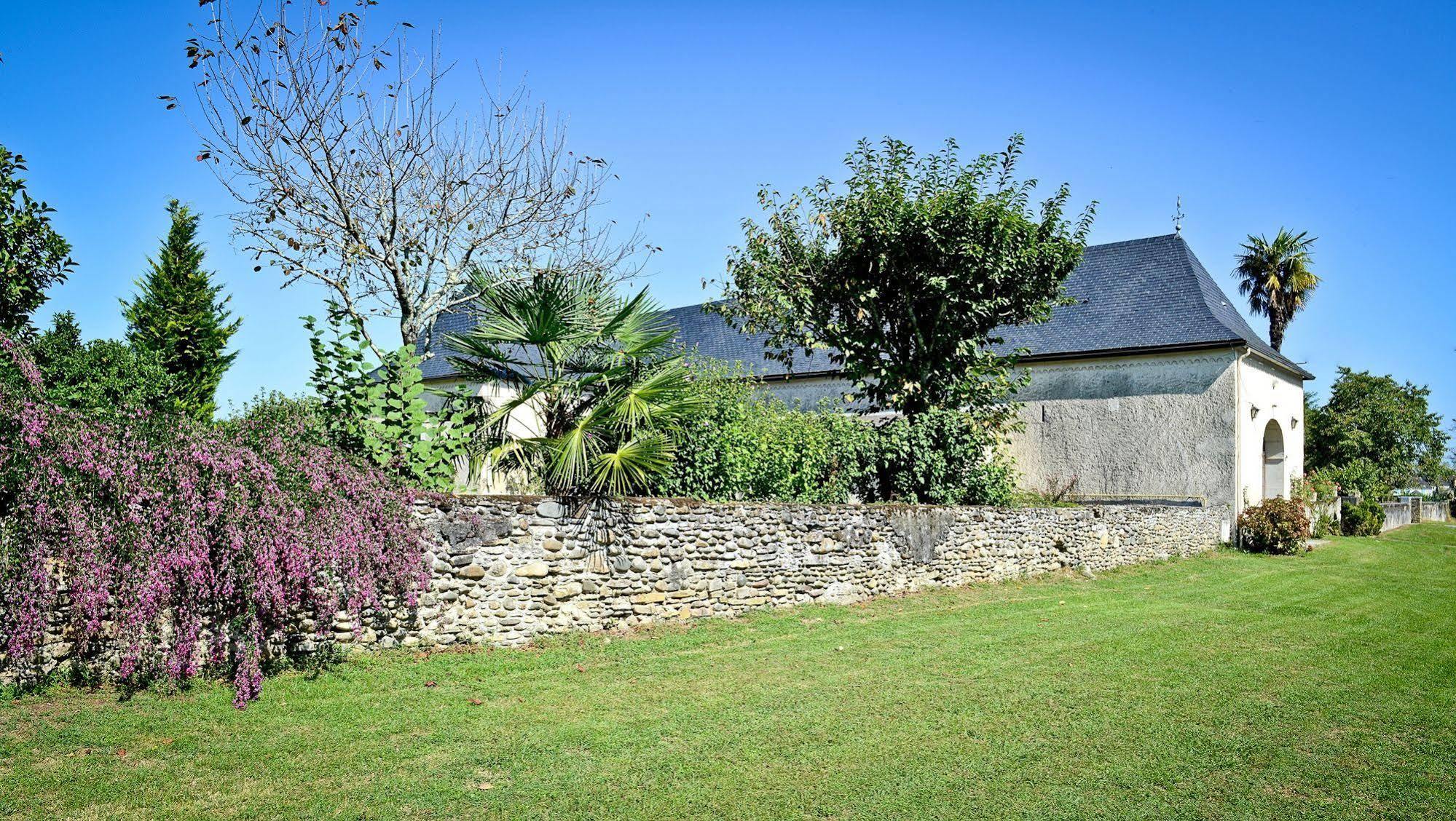 Logis Chez Germaine Geüs-d'Oloron Exterior foto